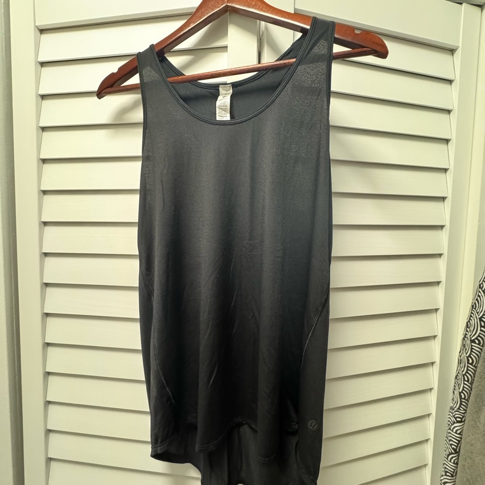 Lululemon Black Sleeveless Women's Tank Top.  New washed once and never worn.